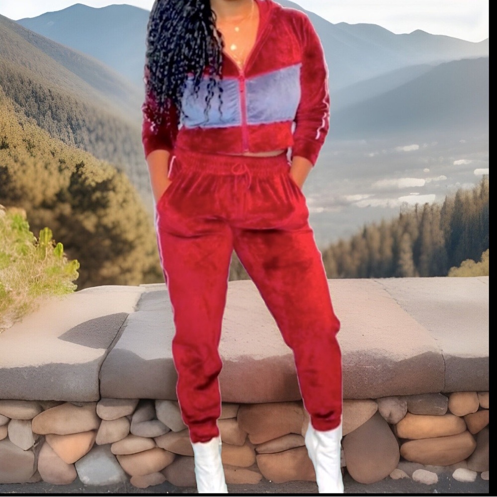 80’s Style Velvet Zip-Up Crop Hoodie Jacket & Pocket Drawstring Joggers Outfit